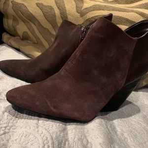 Crown Vintage Shoes - Gorgeous Plum Leather Ankle Boots Crown Vintage Shoes - Gorgeous Plum Leather Ankle Boots
